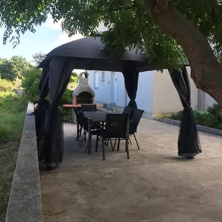 Vitas Daire Zaton (Zadar)